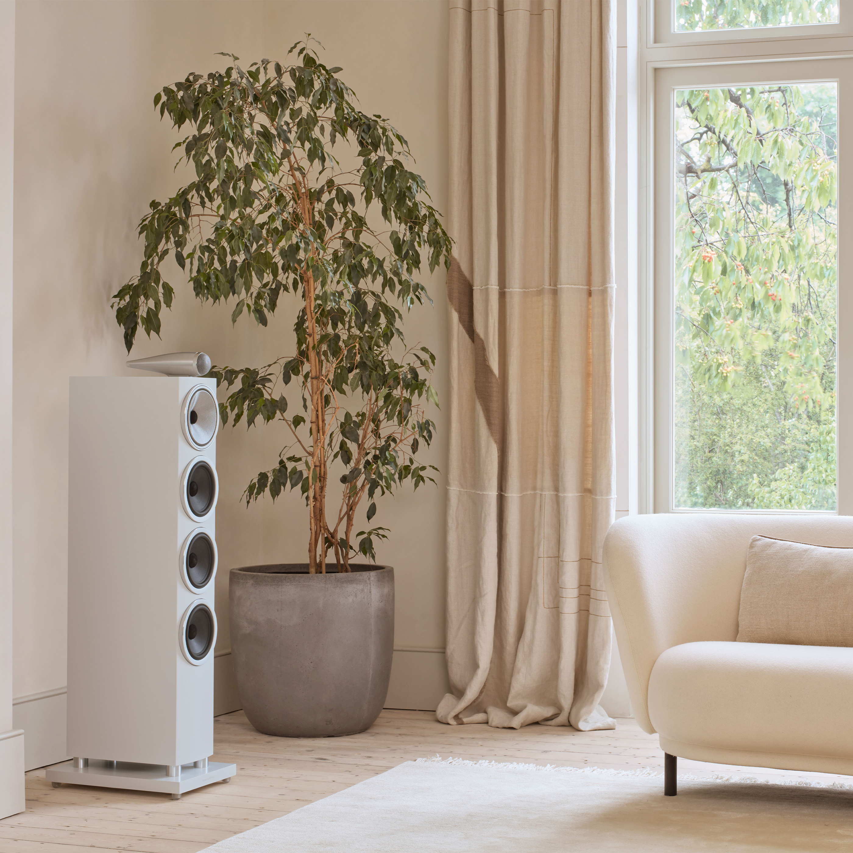 Bowers & Wilkins 702 S3