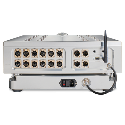 Dan D'Agostino Momentum HD Preamplifier