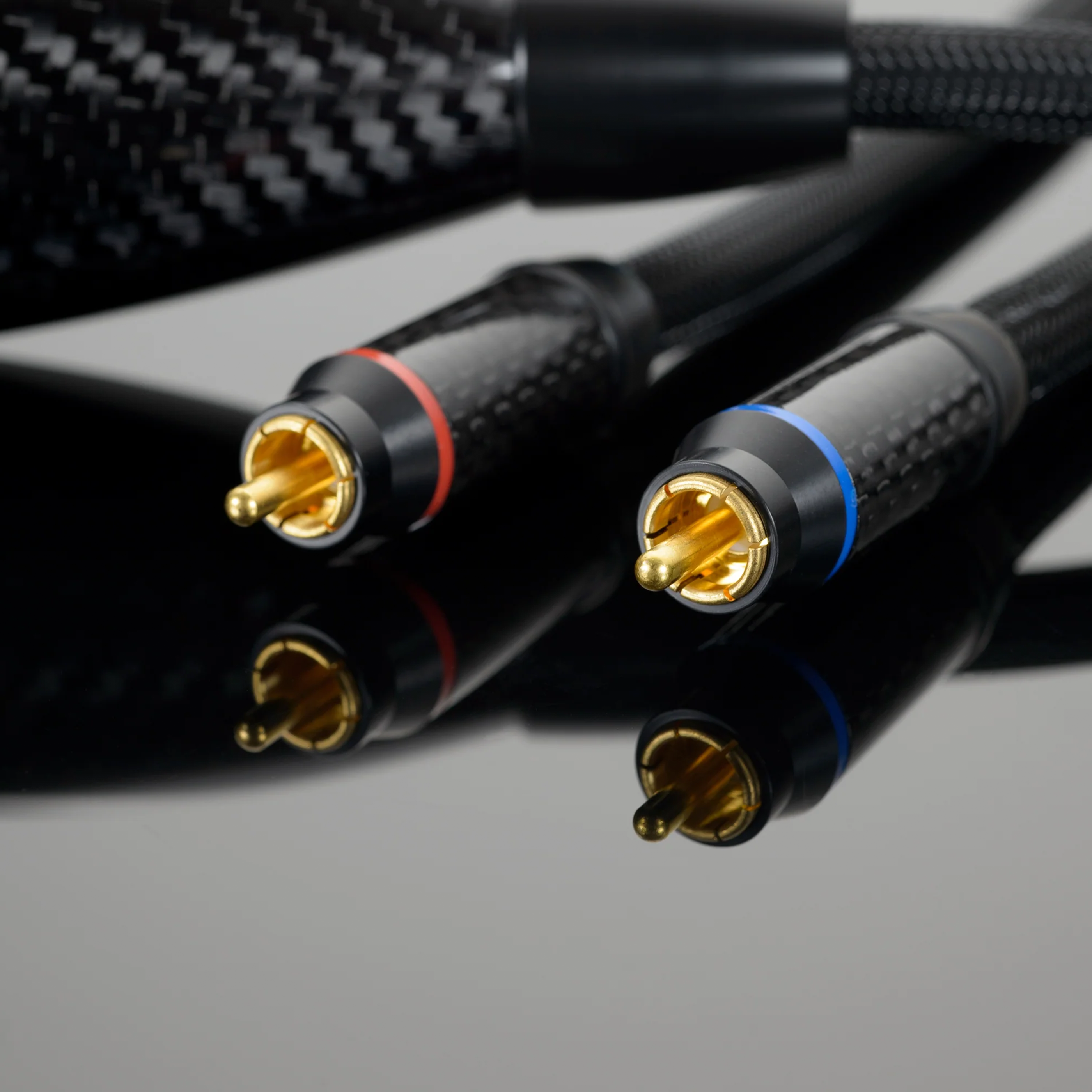 Transparent Magnum Opus RCA Interconnect
