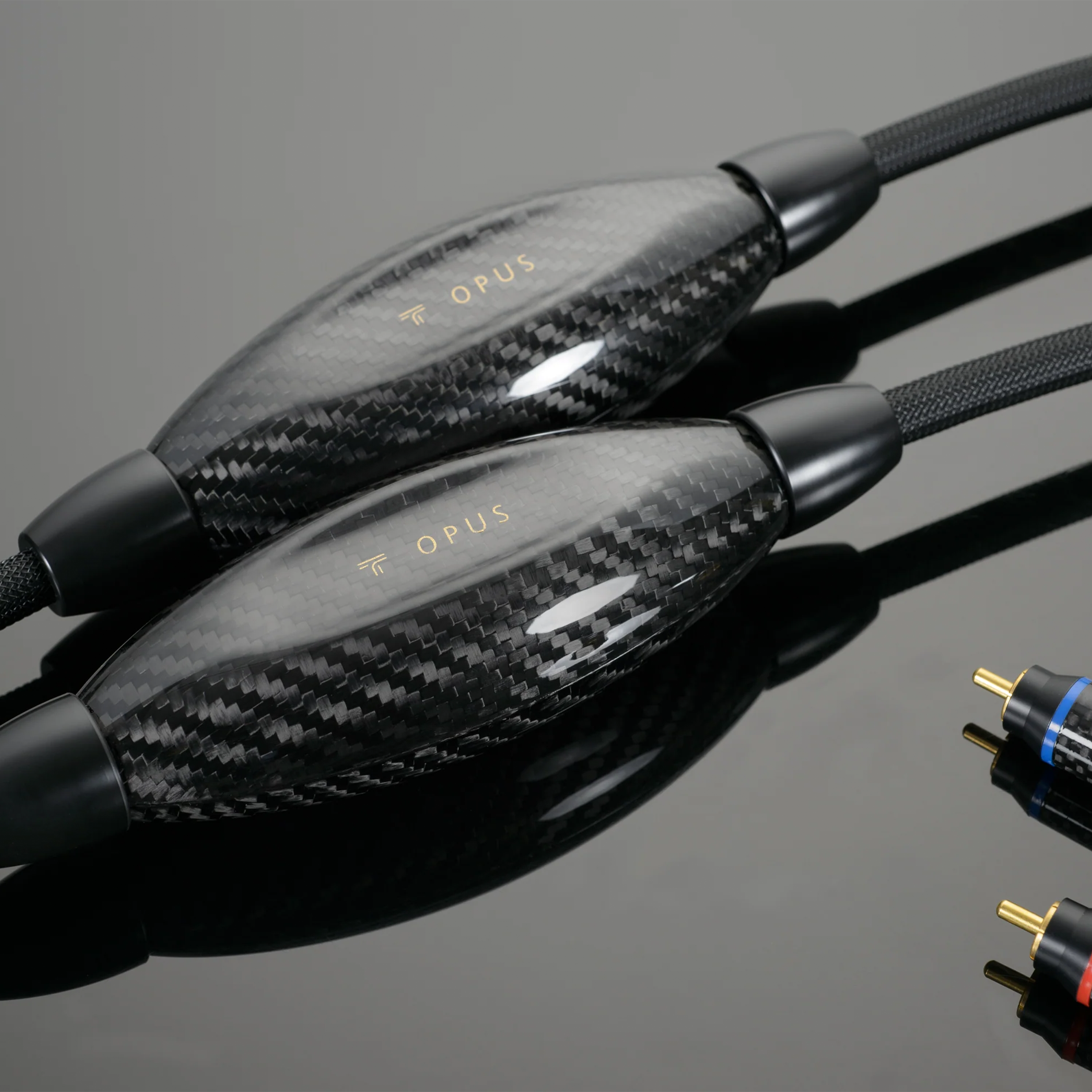 Transparent Opus RCA Interconnect